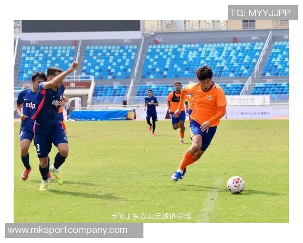 山东泰山热身赛3比1战胜香港杰志泽卡梅开二度展现强劲状态